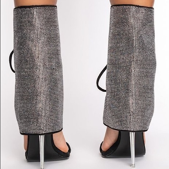 SOLD…… BRAND NEW AZALEA WANG Sheana Cuff Sandal - Picture 6 of 6